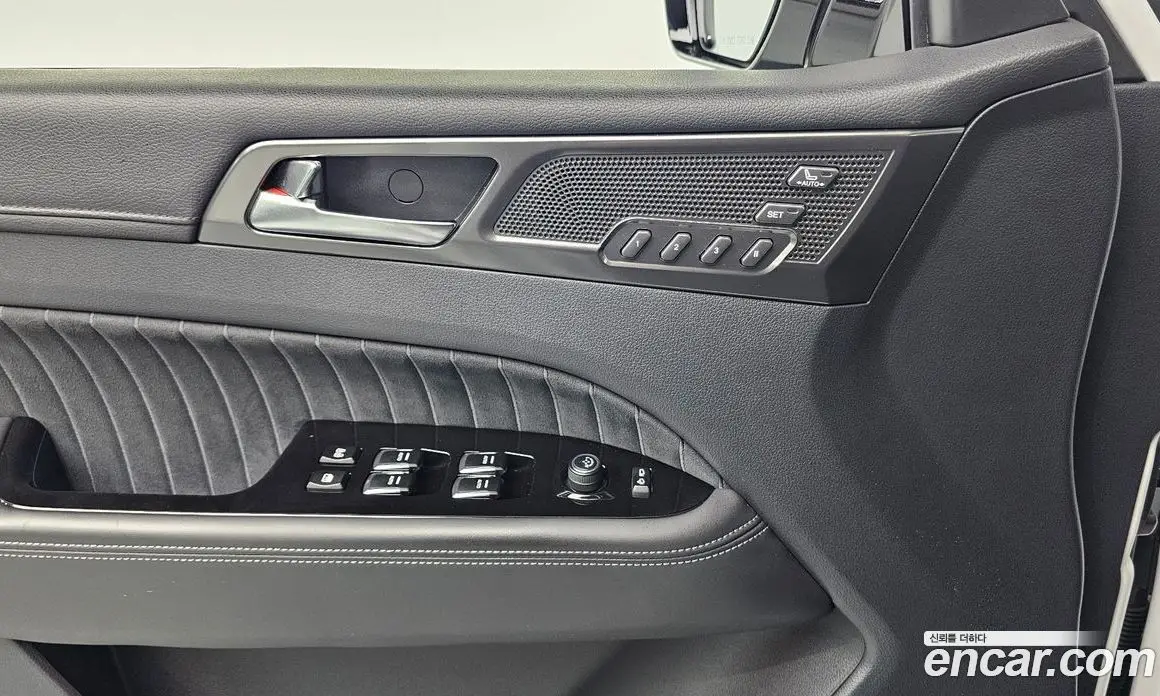 SsangYong Rexton 2023 2.2 автомат (гидро), фото 13