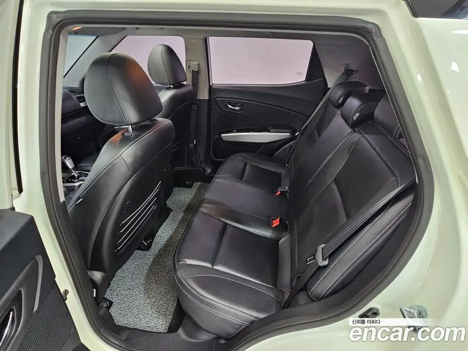 SsangYong TIBOLI 2015 1.6 автомат (гидро), фото 20