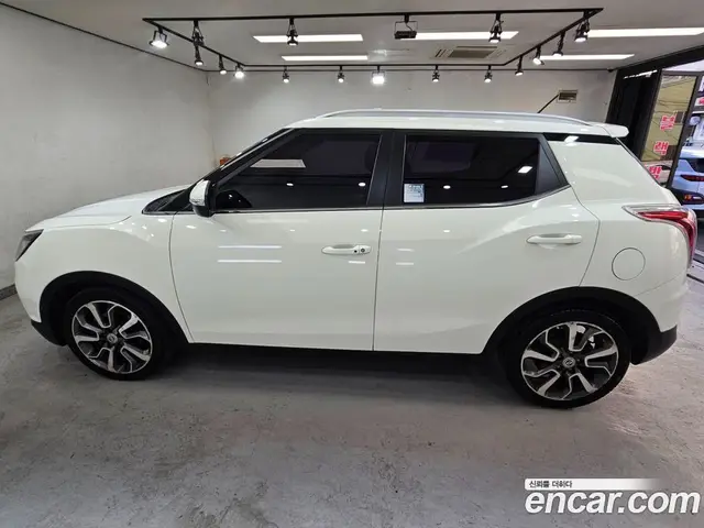SsangYong TIBOLI 2015 1.6 автомат (гидро), миниатюра 5