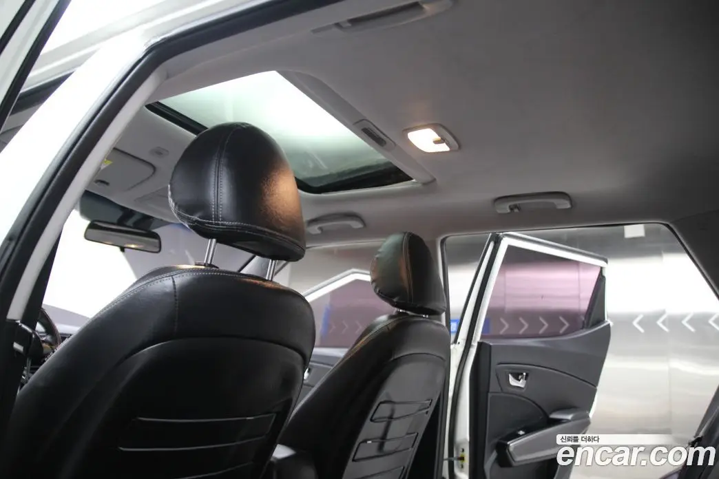 SsangYong TIBOLI 2017 1.6 автомат (гидро), фото 13