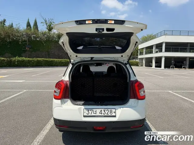 SsangYong TIBOLI 2019 1.6 автомат (гидро), миниатюра 8