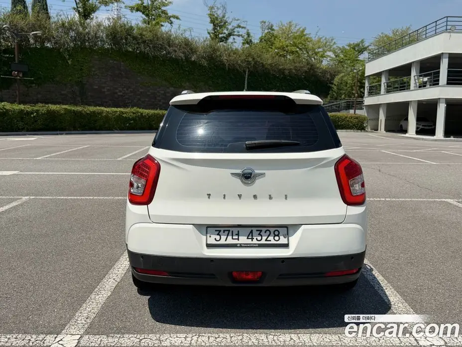 SsangYong TIBOLI 2019 1.6 автомат (гидро), фото 9