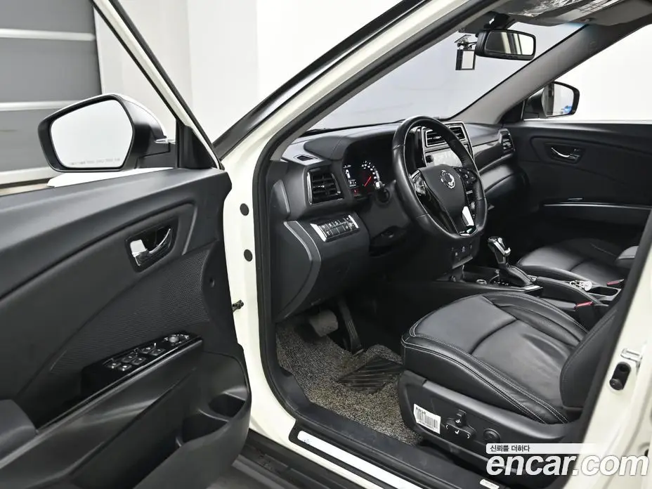SsangYong TIBOLI 2019 1.5 автомат (гидро), фото 11