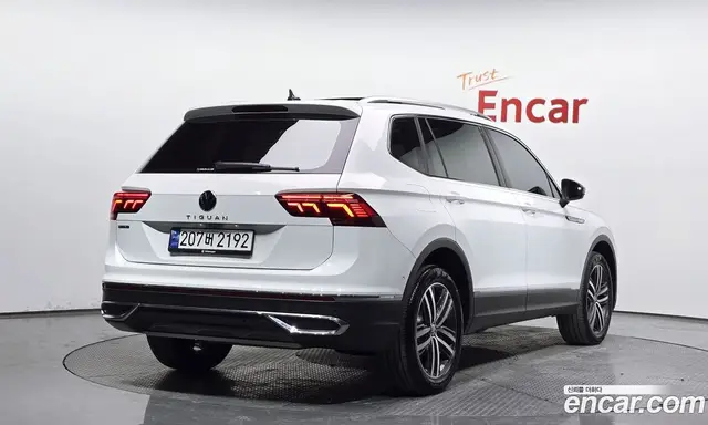 Volkswagen Tiguan 2023 2.0 автомат (гидро), миниатюра 2