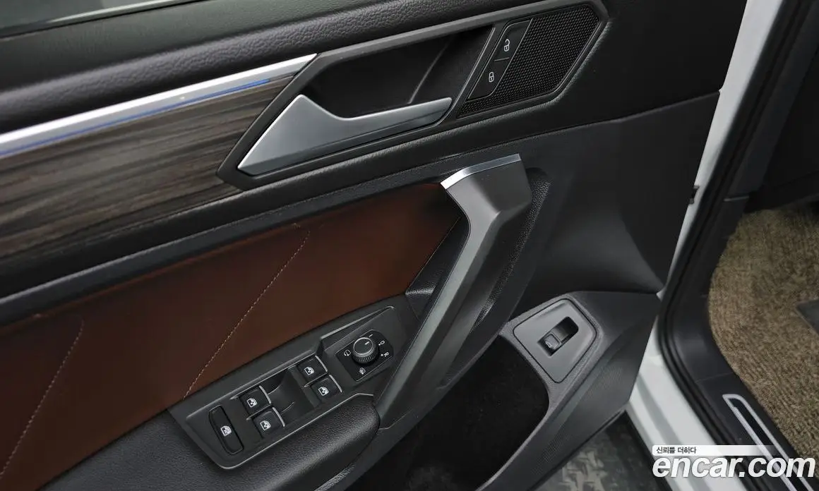 Volkswagen Tiguan 2023 2.0 автомат (гидро), фото 15
