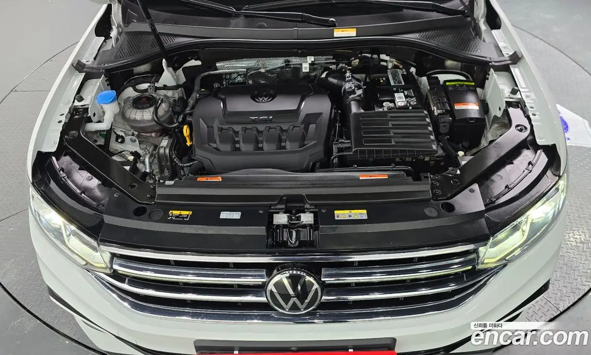 Volkswagen Tiguan 2023 2.0 автомат (гидро), фото 6