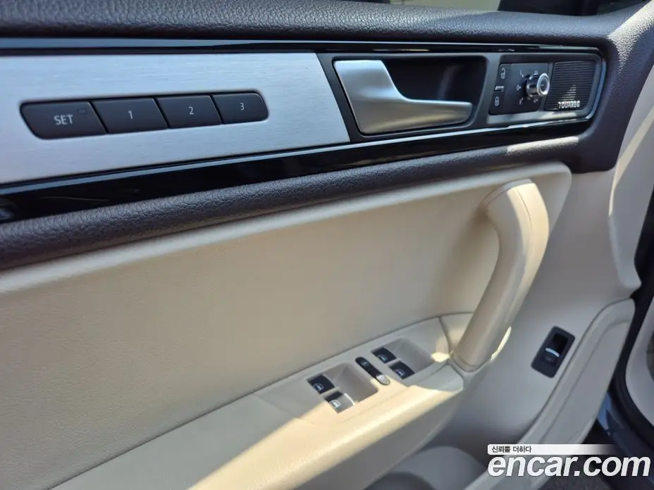 Volkswagen Touareg 2012 3.0 автомат (гидро), фото 11