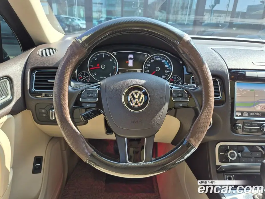 Volkswagen Touareg 2012 3.0 автомат (гидро), фото 14