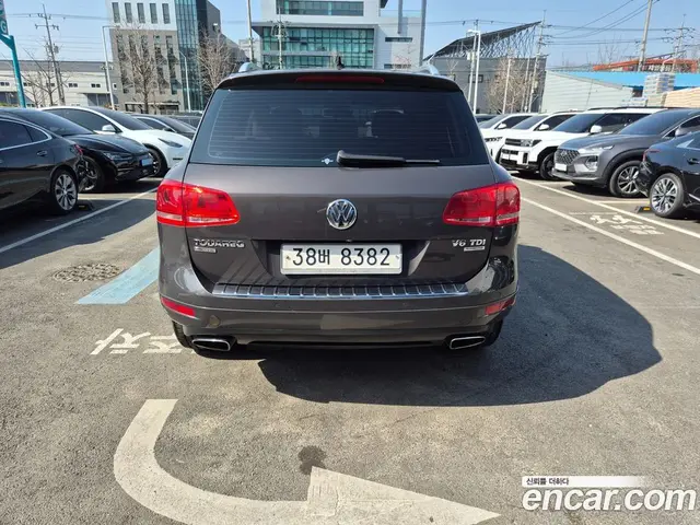 Volkswagen Touareg 2012 3.0 автомат (гидро), миниатюра 3