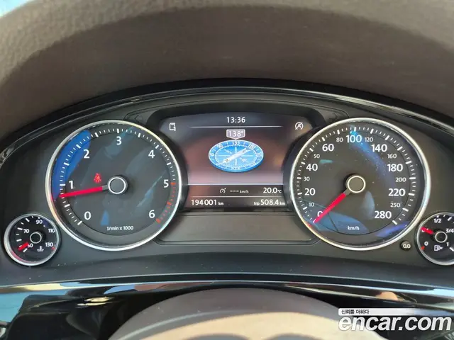 Volkswagen Touareg 2012 3.0 автомат (гидро), миниатюра 8