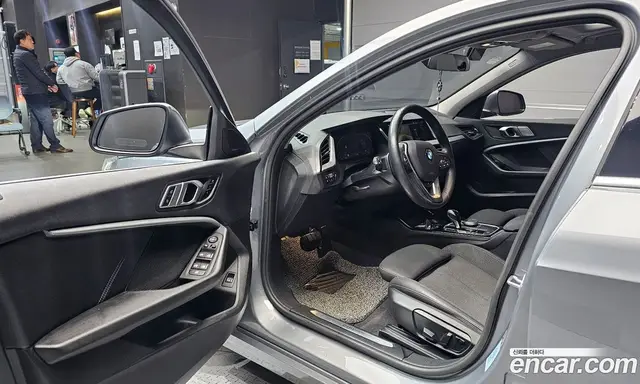 BMW 1 серия 2023 2.0 автомат (гидро), миниатюра 11 BMW 1 серия 2023 2.0 автомат (гидро), миниатюра 11