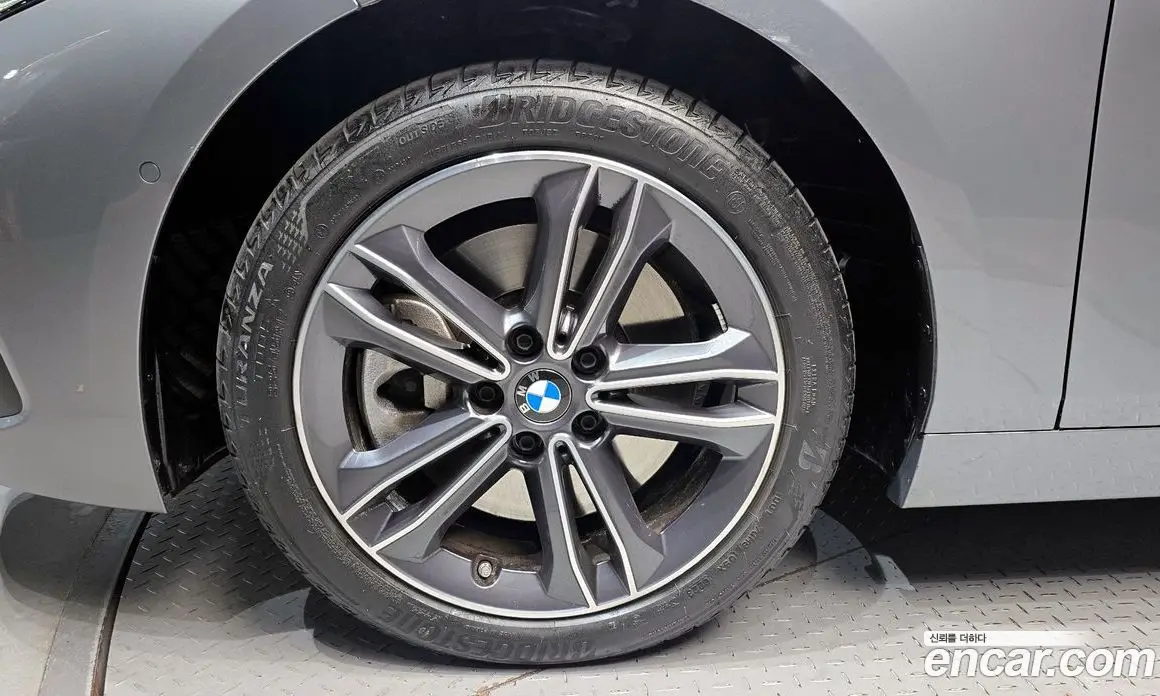 BMW 1 серия 2023 2.0 автомат (гидро), фото 5 BMW 1 серия 2023 2.0 автомат (гидро), фото 5