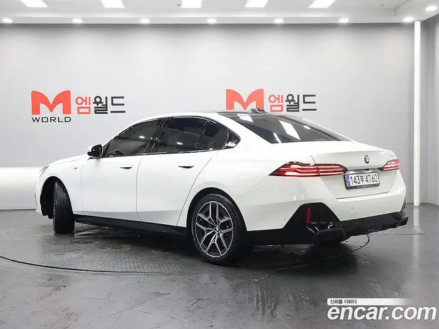 BMW 5 серия 2023 2.0 автомат (гидро), миниатюра 4 BMW 5 серия 2023 2.0 автомат (гидро), миниатюра 4