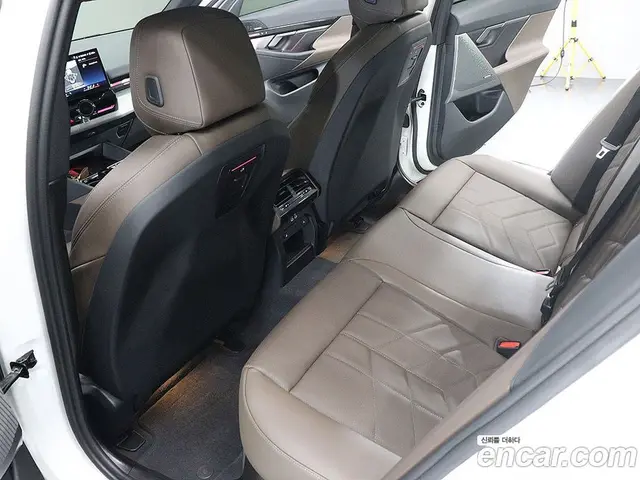 BMW 5 серия 2023 2.0 автомат (гидро), миниатюра 9 BMW 5 серия 2023 2.0 автомат (гидро), миниатюра 9