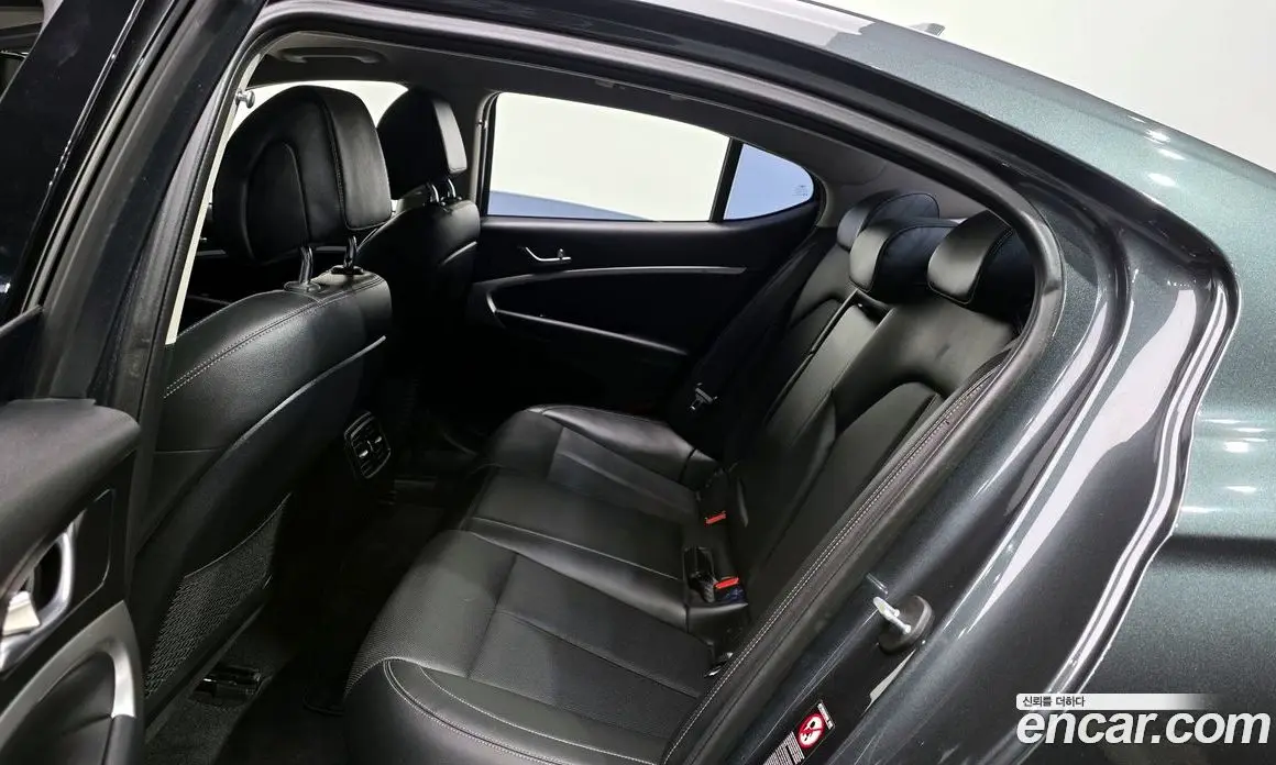 Genesis G70 2019 2.0 автомат (гидро), фото 12