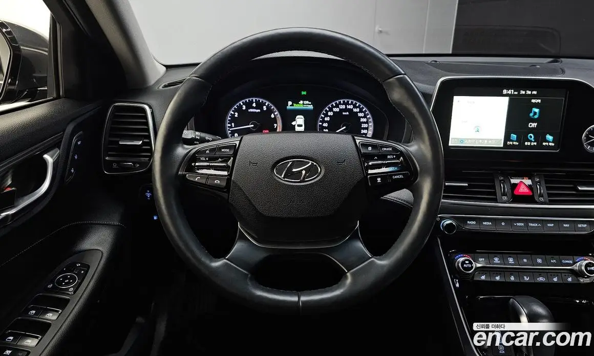 Hyundai Grandeur 2017 3.0 автомат (гидро), фото 13