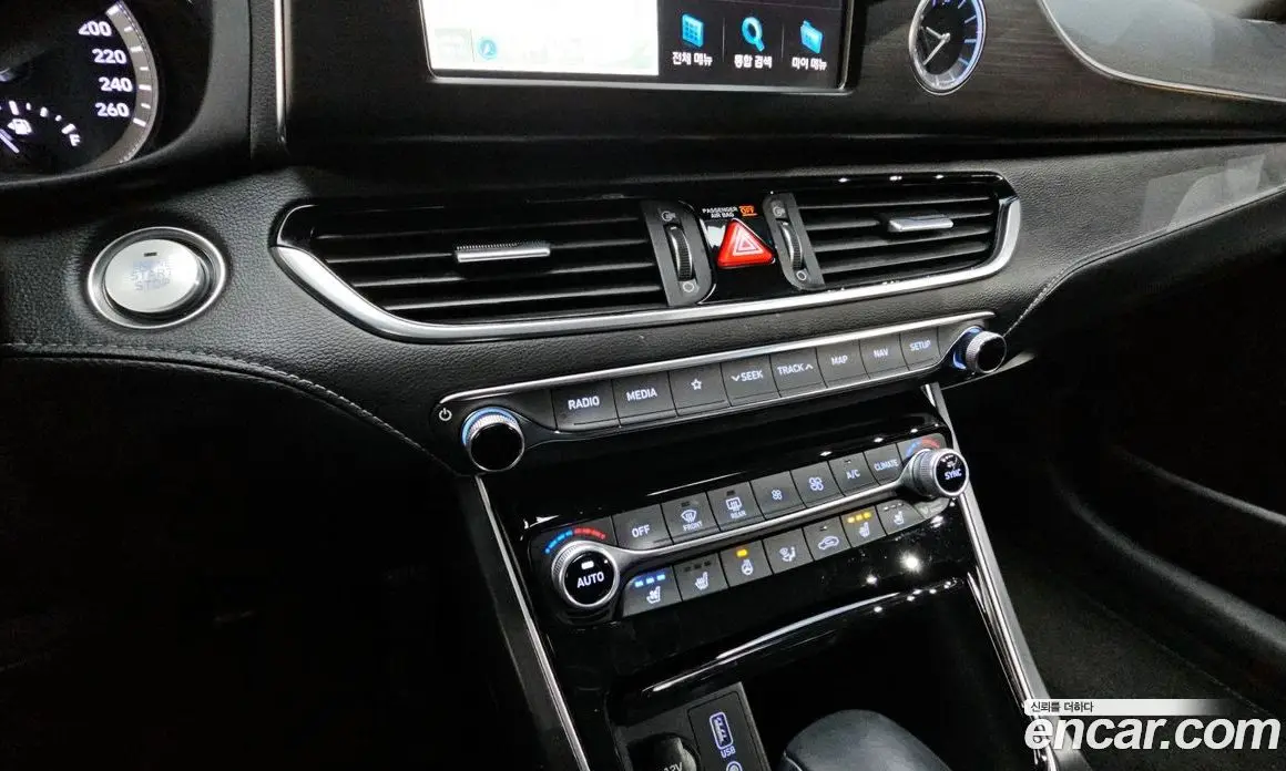 Hyundai Grandeur 2017 3.0 автомат (гидро), фото 15