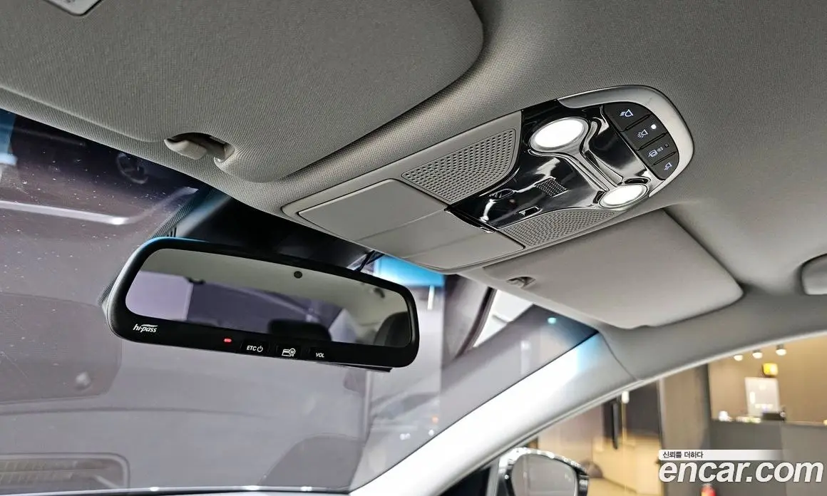 Hyundai Grandeur 2017 3.0 автомат (гидро), фото 19