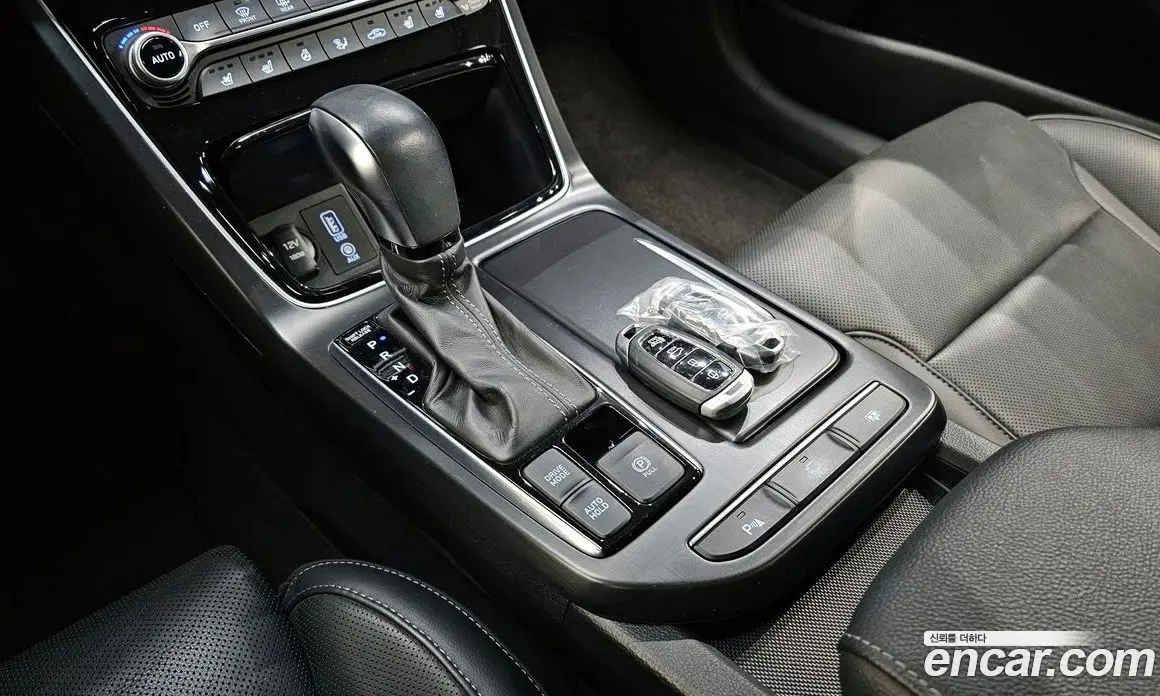 Hyundai Grandeur 2017 3.0 автомат (гидро), фото 9