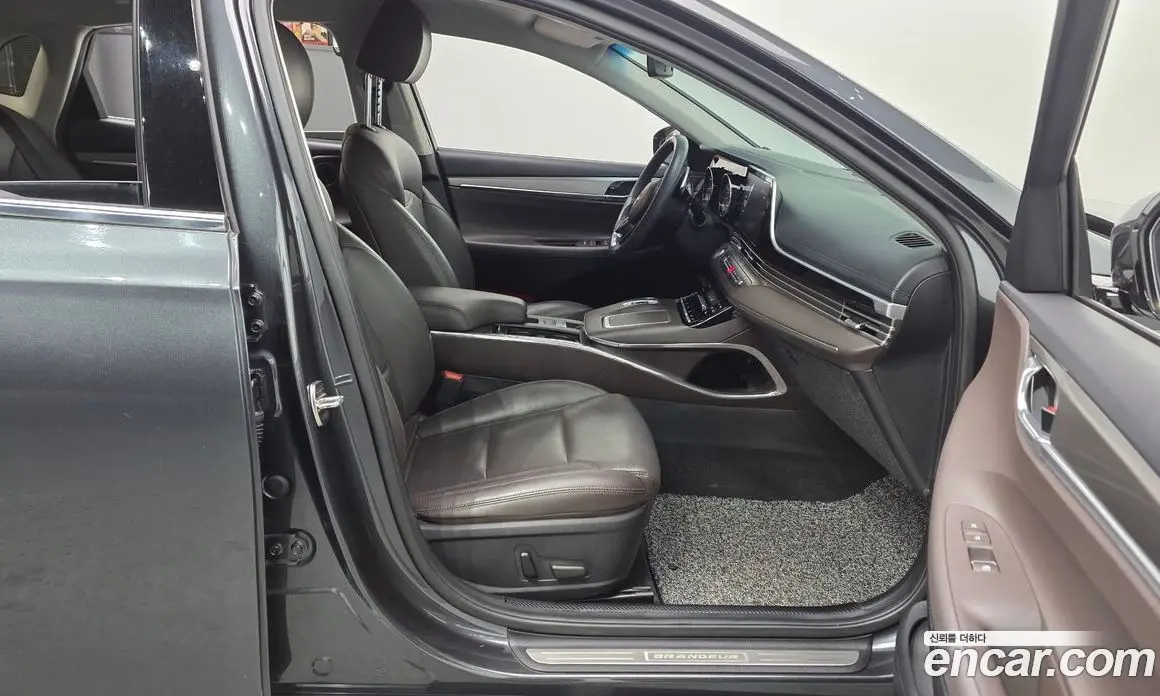Hyundai Grandeur 2021 2.5 автомат (гидро), фото 11