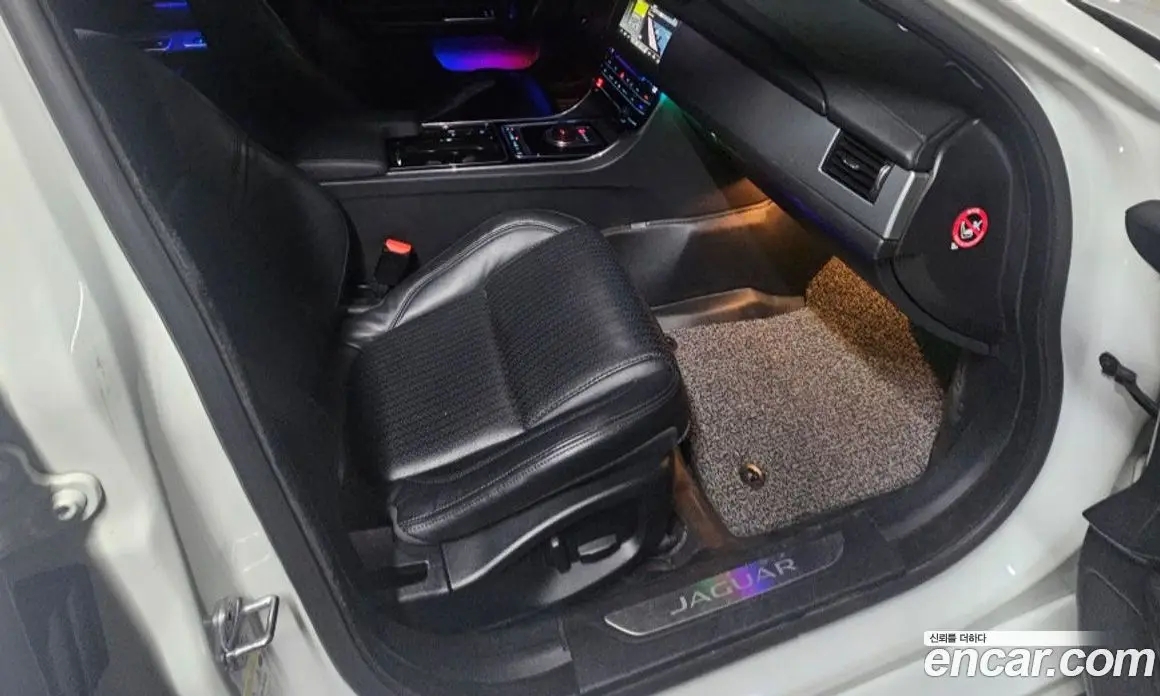 Jaguar XF 2016 3.0 автомат (гидро), фото 12