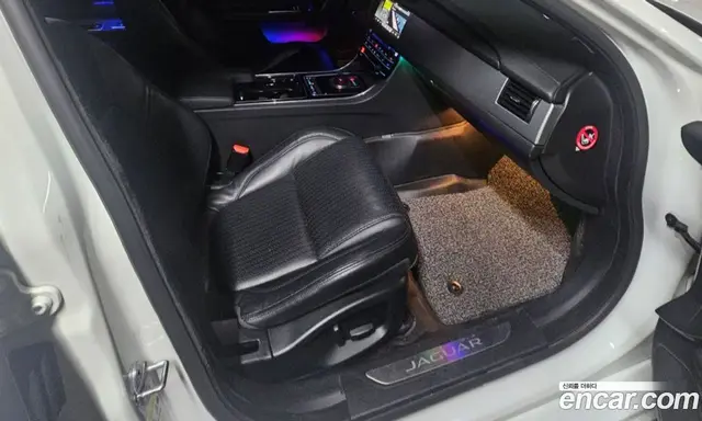 Jaguar XF 2016 3.0 автомат (гидро), миниатюра 12