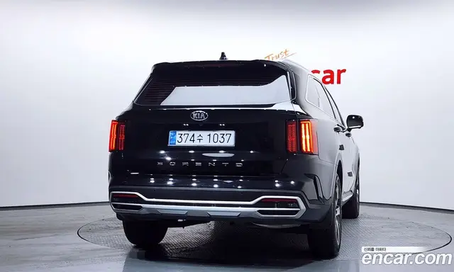 Kia Sorento 2021 2.2 автомат (гидро), миниатюра 4 Kia Sorento 2021 2.2 автомат (гидро), миниатюра 4