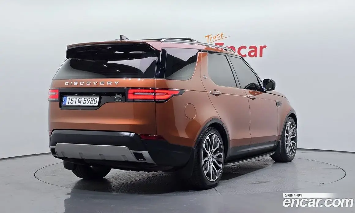 Land Rover Discovery 2017 3.0 автомат (гидро), фото 2 Land Rover Discovery 2017 3.0 автомат (гидро), фото 2