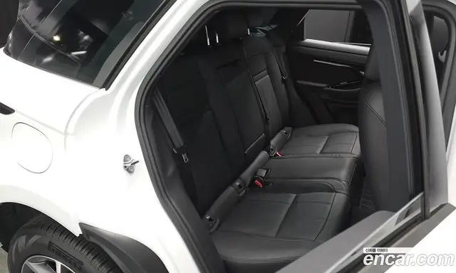 Land Rover Range Rover Evoque 2024 2.0 автомат (гидро), миниатюра 11 Land Rover Range Rover Evoque 2024 2.0 автомат (гидро), миниатюра 11