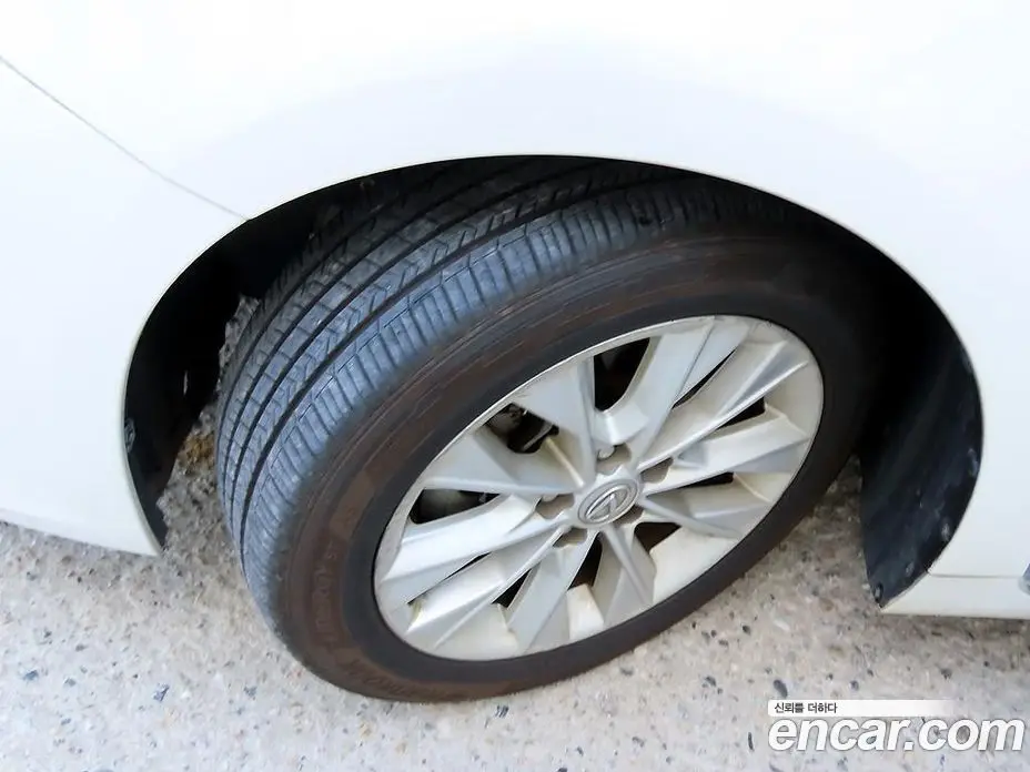 Lexus ES 2013 2.5 автомат (гидро), фото 19 Lexus ES 2013 2.5 автомат (гидро), фото 19