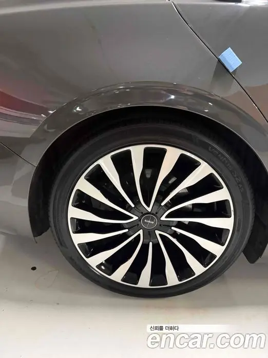 Lincoln Continental 2017 3.0 автомат (гидро), миниатюра 7 Lincoln Continental 2017 3.0 автомат (гидро), миниатюра 7