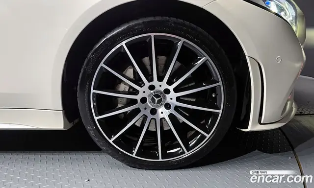 Mercedes-Benz CLS-Class 2020 3.0 автомат (гидро), миниатюра 5