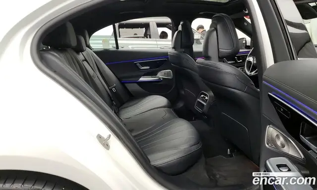 Mercedes-Benz E-Class 2025 2.0 автомат (гидро), миниатюра 12