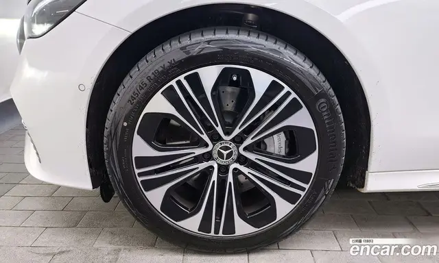 Mercedes-Benz E-Class 2025 2.0 автомат (гидро), миниатюра 5 Mercedes-Benz E-Class 2025 2.0 автомат (гидро), миниатюра 5