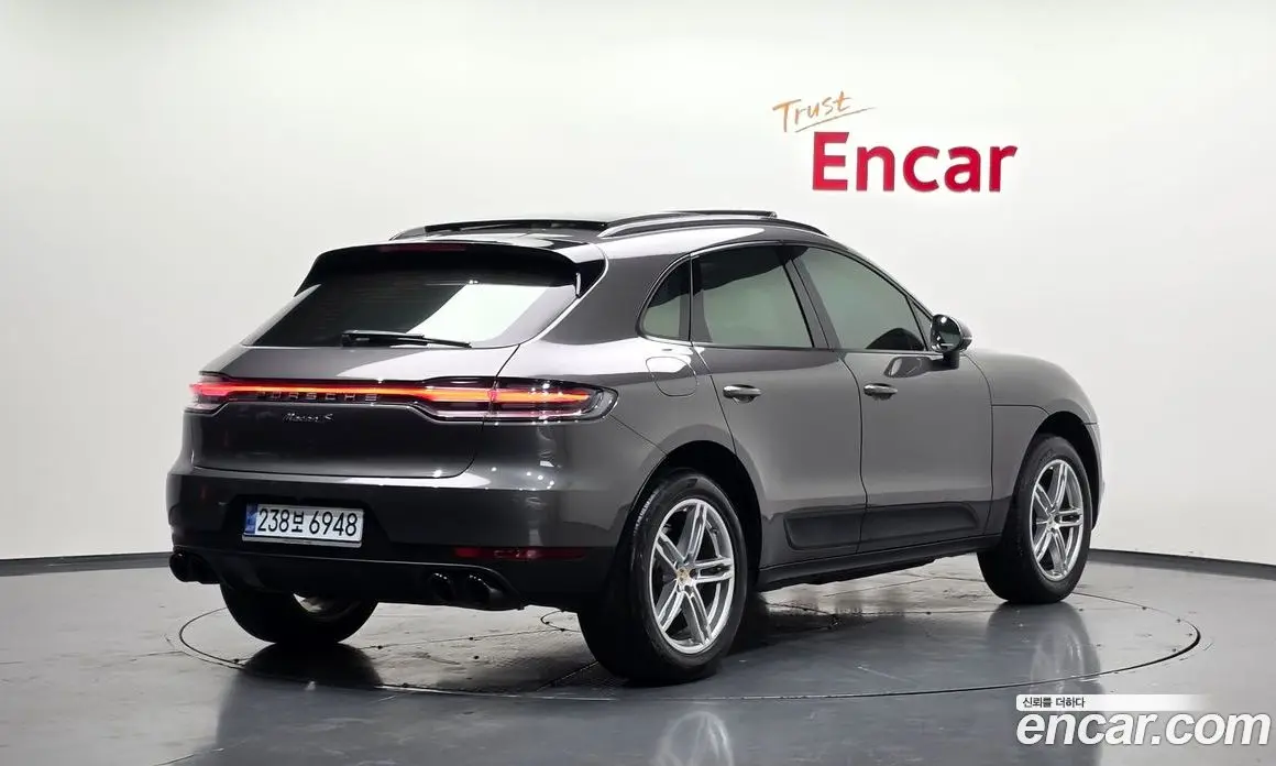 Porsche Macan 2015 2.0 автомат (гидро), фото 2 Porsche Macan 2015 2.0 автомат (гидро), фото 2
