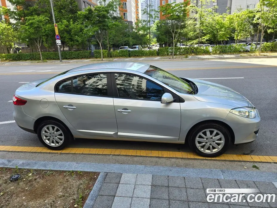 Renault (Samsung) SM3 2009 1.6 автомат (гидро), фото 4 Renault (Samsung) SM3 2009 1.6 автомат (гидро), фото 4