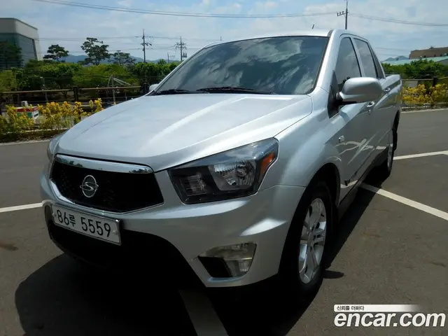SsangYong Korando 2012 2.0 автомат (гидро), миниатюра 2