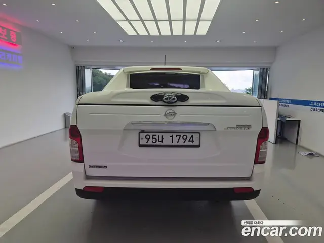 SsangYong Korando 2013 2.0 автомат (гидро), миниатюра 3