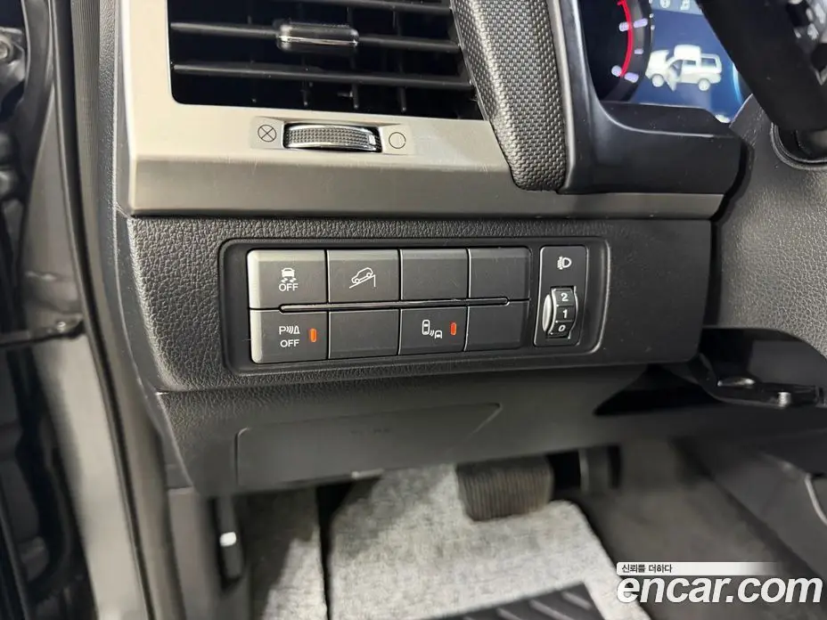 SsangYong Rexton 2018 2.2 автомат (гидро), фото 15