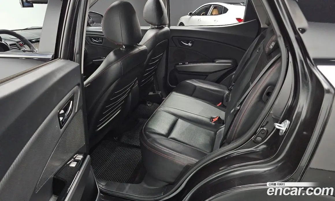 SsangYong TIBOLI 2017 1.6 автомат (гидро), фото 12