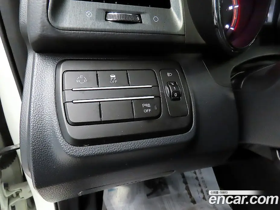 SsangYong TIBOLI 2018 1.6 автомат (гидро), фото 13