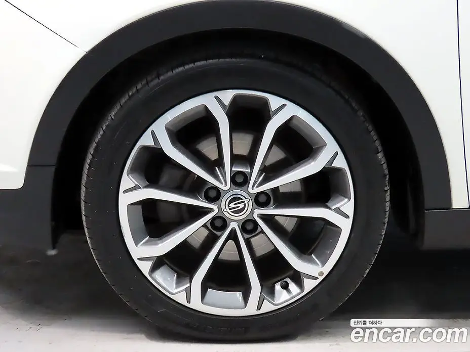 SsangYong TIBOLI 2018 1.6 автомат (гидро), фото 5