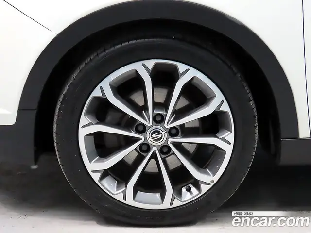 SsangYong TIBOLI 2018 1.6 автомат (гидро), миниатюра 5