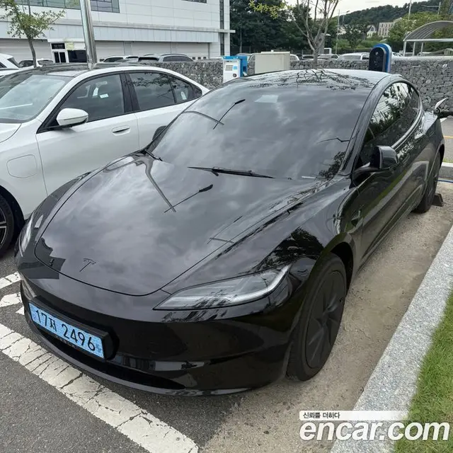 Tesla Model 3 2026 автомат (гидро), миниатюра 3