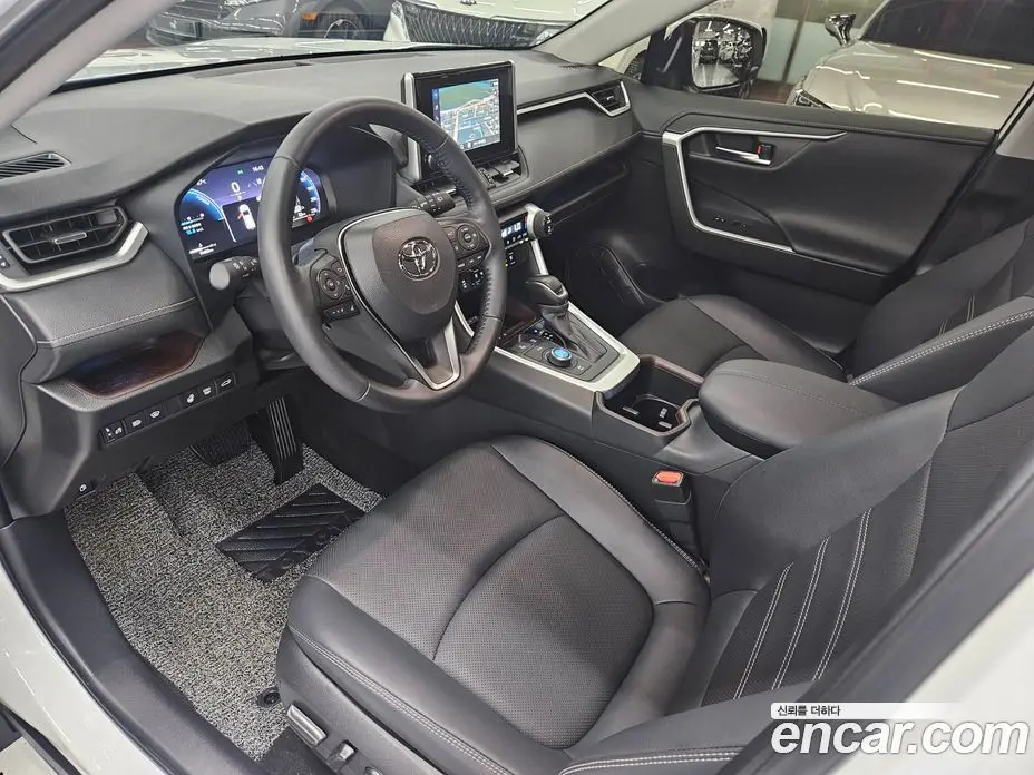 Toyota RAV4 2025 2.5 автомат (вариатор), фото 13
