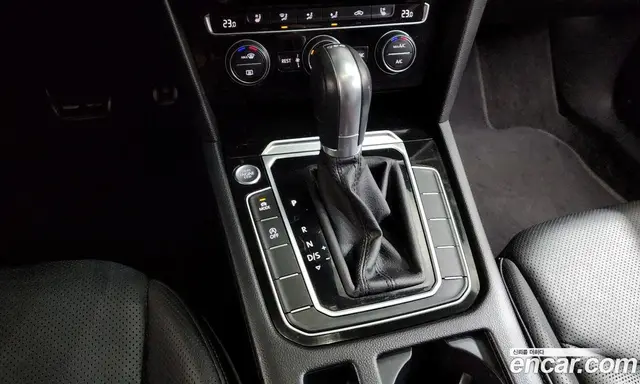 Volkswagen Arteon 2019 2.0 автомат (гидро), миниатюра 9 Volkswagen Arteon 2019 2.0 автомат (гидро), миниатюра 9