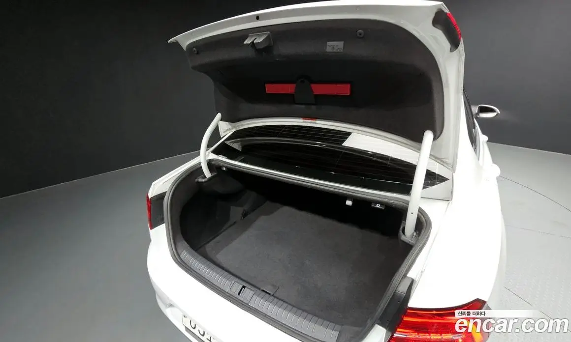 Volkswagen Passat 2018 2.0 автомат (гидро), фото 20