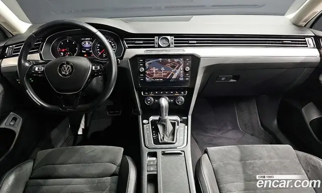 Volkswagen Passat 2018 2.0 автомат (гидро), миниатюра 7
