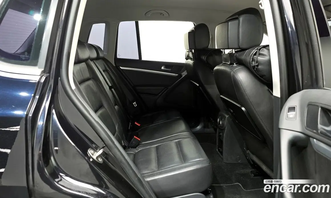 Volkswagen Tiguan 2015 2.0 автомат (гидро), фото 12
