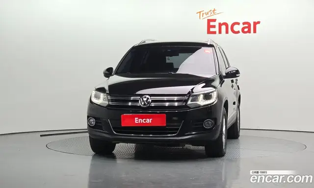 Volkswagen Tiguan 2015 2.0 автомат (гидро), миниатюра 3